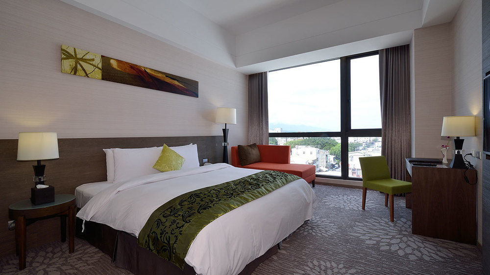 Hoya Hotel Taitung Екстер'єр фото