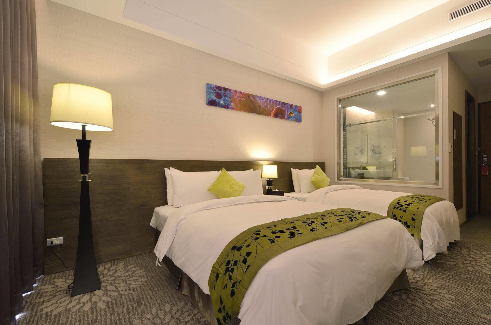 Hoya Hotel Taitung Екстер'єр фото